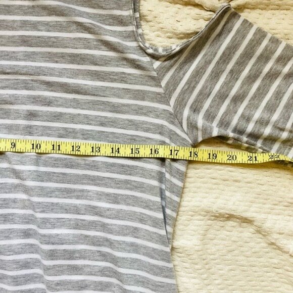 Gray & White Striped Cold Shoulder Casual Midi Dress By Simply Southern Size M - Picture 6 of 9